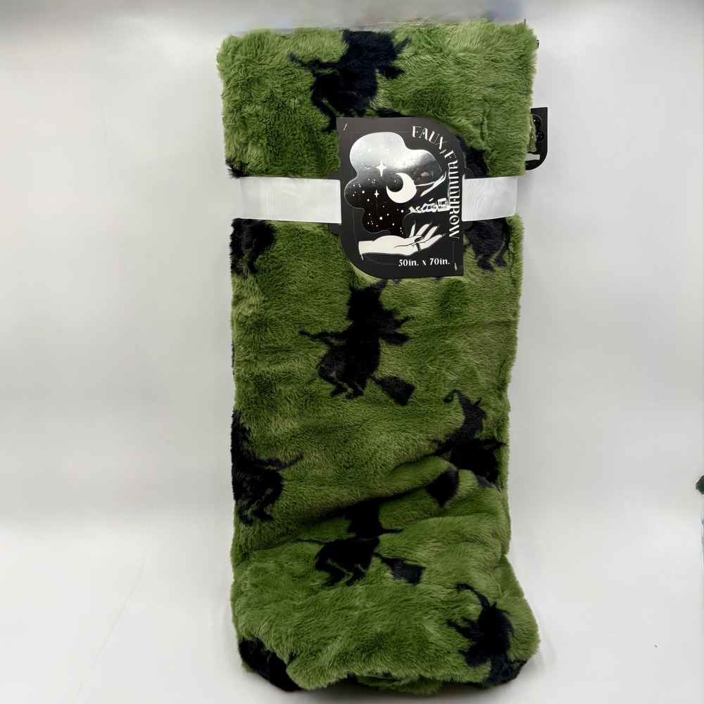 Faux Fur Throw Blanket Green Black Wicked Witch Halloween 50 x 70 in